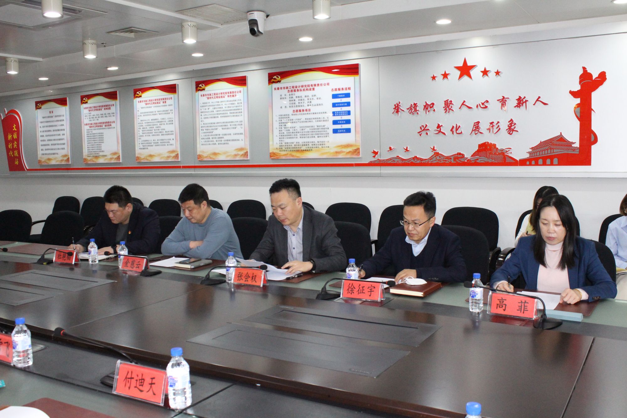 38A4EEF0-5CF8-42D1-9760-49FF0A31EB3D 38A4EEF0-5CF8-42D1-9760-49FF0A31EB3D